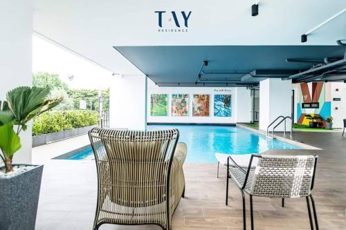 مسبح, Tay Residence in Chatuchak