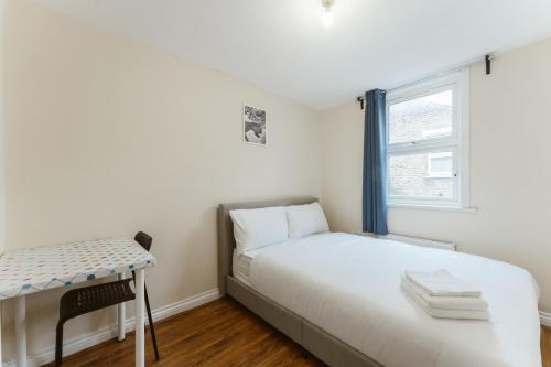 Mile End Rooms 57A London