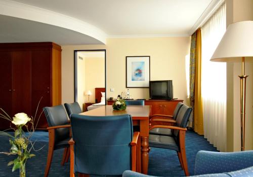 H4 Hotel Kassel - image 7