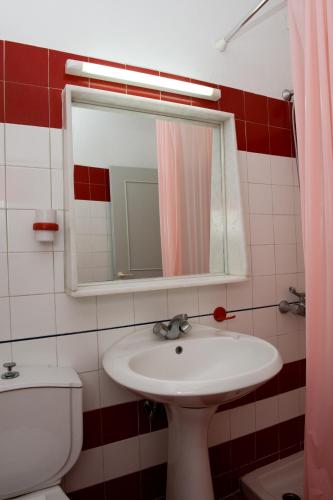 Kahlua Hotel Apartments - image 12