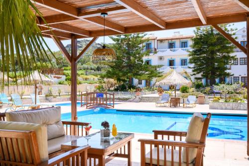  Spiros-Soula Family Hotel & Apartments in Agia Pelagia