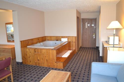 Sky Lodge Inn & Suites - Delavan in Delavan (Wisconsin)