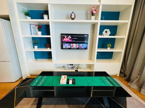 The Platinum KLCC By Sky Pool - main image