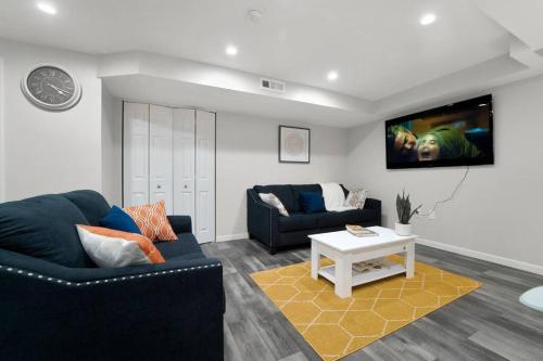 Elegant 1-BR Apartment in Silver Spring, USA