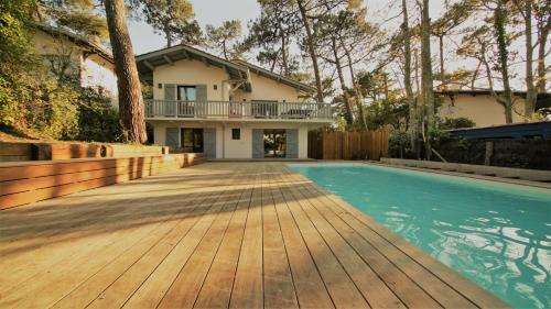 Villa FARNIENTE AVEC PISCINE, PLAGE, DUNE DU PYLA ET LA CORNICHE A PIED !!!