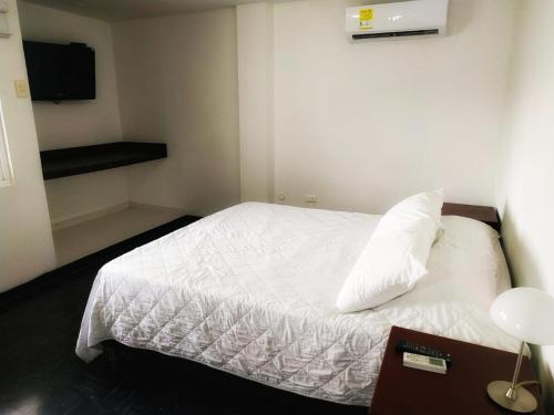 One-Bedroom Suite image 5