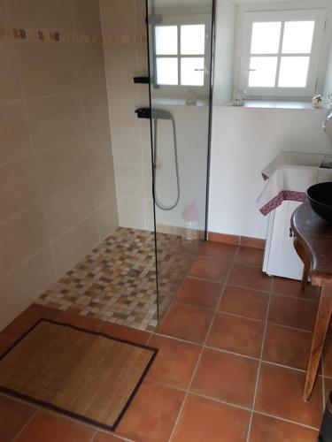 Shower, Le Four de La Jugie in Le Lonzac