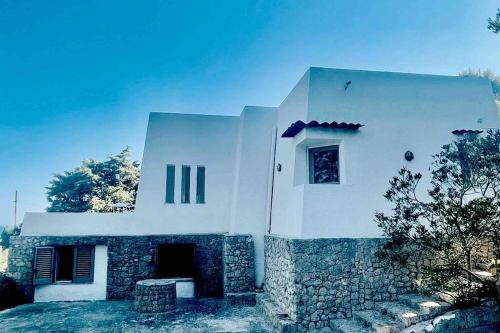 Villa Romanelli NEW, sea view, Mediterranean scrub