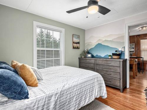 Livys Lake Retreat, 3min walk to Lake Junaluska! in Lake Junaluska, USA