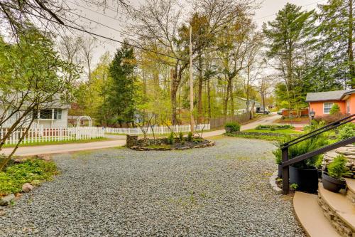 Cozy Catskills Cottage Creekside Deck and Fire Pit