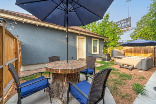 Private Hot Tub3bd2ba 2 Miles To Sa River Walk thumb 2