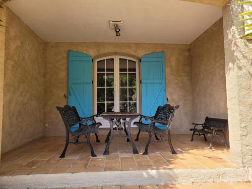 Rayol Villa Saphir - Tap to explore photos