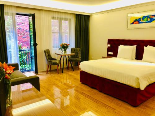 Chasse Residency Hotel - Tap to explore photos