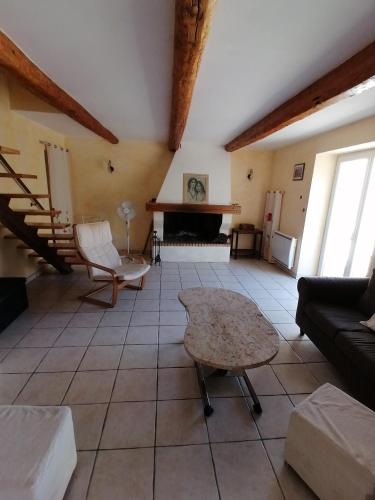 Maison de village gîte à louer Camplong