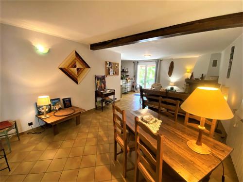 Gîte de groupe 15 à 19p, parc, salle de réception - CHAMBRES D'HOTES en semaine