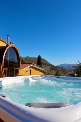 Karstais baseins, Masseria Monte Pizzi in Carovilli