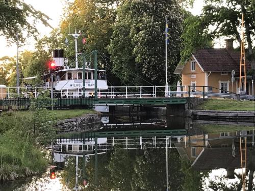 Hajstorp Slusscafé & Vandrarhem