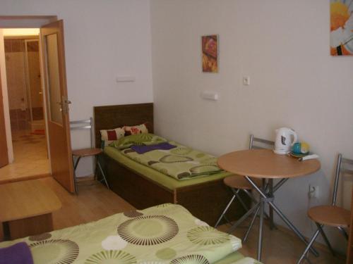 EASY JOURNEY Apartments - image 2