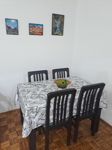 One-Bedroom Apartment image 3