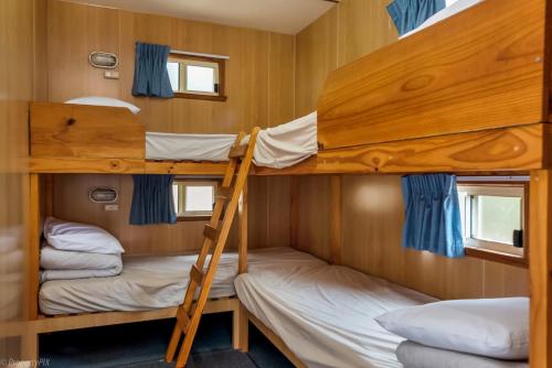 Hobart Bush Cabins in Kingston