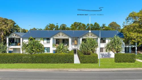 By The Sea — other in 8/70 Lawson Street, Byron Bay, 2481, Australia