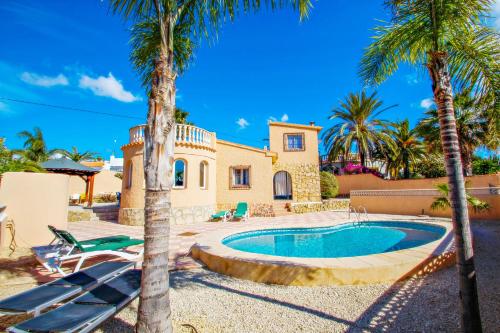  Cometa-86 - villa with private pool close to the beach in Calpe, Pension in Empedrola