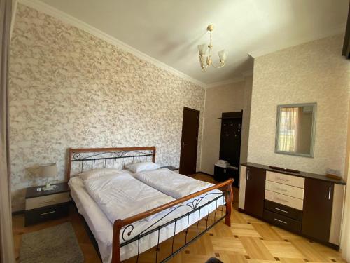 Neli & Zaal Guest House, Telavi (photo 7)