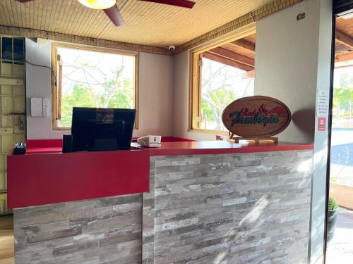 Red Flamboyan Guesthouse and Restaurant - image 3