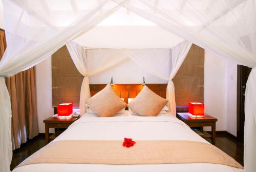 Beach Villa image 2
