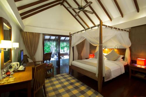 Beach Villa image 3