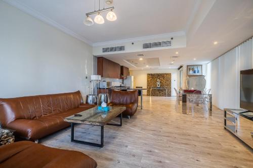 Spacious Apartment I Lake Views Apartment in JLT I Close To Metro, Dubaj (fotografie 7)