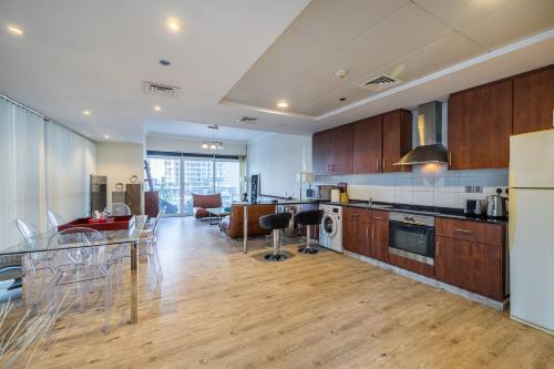 Spacious Apartment I Lake Views Apartment in JLT I Close To Metro, Dubaj (fotografie 9)
