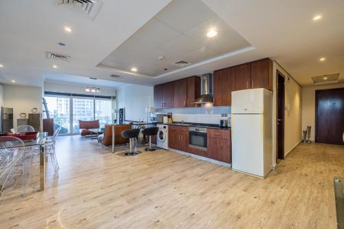 Spacious Apartment I Lake Views Apartment in JLT I Close To Metro, Dubaj (fotografie 10)