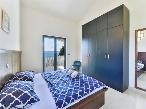 Beachfront Villa Mediterranea