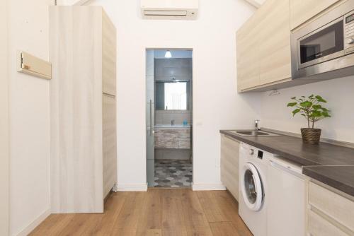 Apartment with Terrace image 6