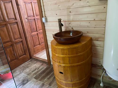 Satul de Vacanța Carla (Satul de Vacanta Carla) in Valea Manastirii