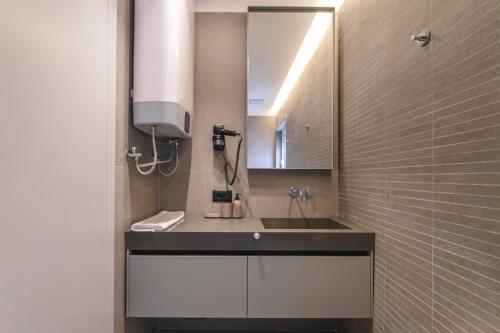 Two Steps Apartments Tirana - image 2