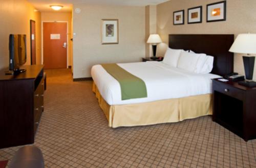 Holiday Inn Express Hotel & Suites Anderson