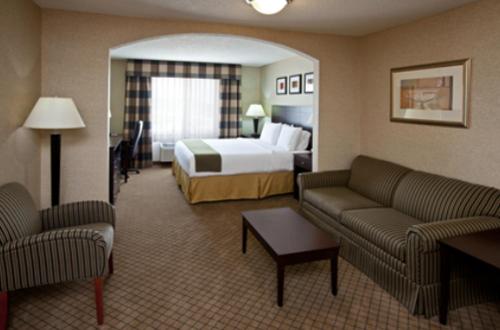 Holiday Inn Express Hotel & Suites Anderson, an IHG Hotel