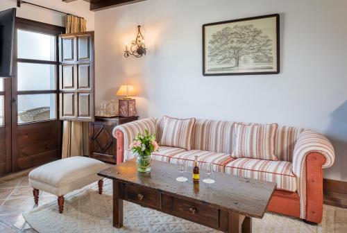 456658744 Finca La Bobadilla - The Leading Hotels of the World