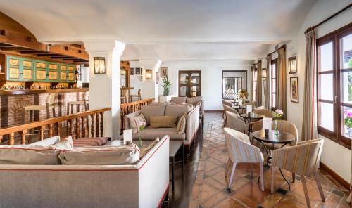 456663460 Finca La Bobadilla - The Leading Hotels of the World