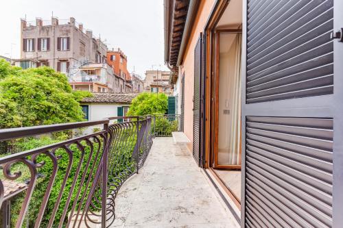 BMGA l Luxury Home with Patio in Trastevere, Rzym (zdjęcie 9)