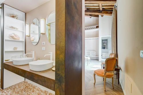 BMGA l Luxury Home with Patio in Trastevere, Rzym (zdjęcie 10)