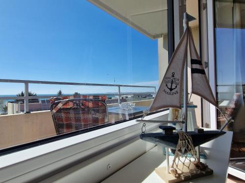 Apartment with Sea View image 8