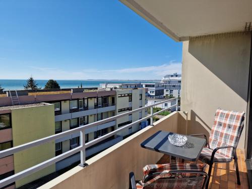 Apartment with Sea View image 2