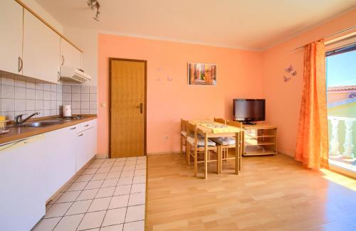 Apartment Henrik - image 11
