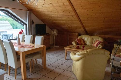 Ferienwohnungen Weitmann – Ockfen, WI