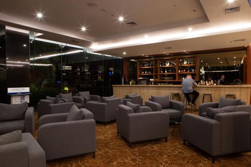 西布布爾阿文澤爾會議酒店 Avenzel Hotel & Convention Cibubur