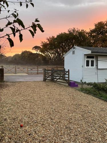 ทัศนียภาพ, The Stable Yard @ Manor Bank Cottage in บิวลิยู