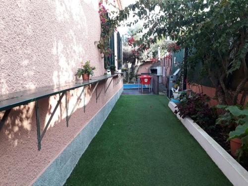 สวน, Beach House São Pedro (Beach House Sao Pedro) in คาลเคส